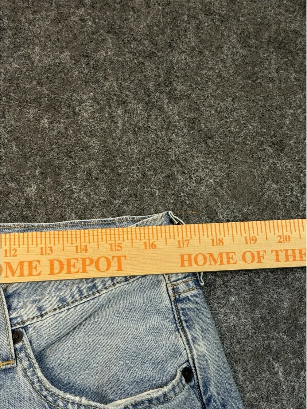 Levi’s Premium 501 Original Jeans Men’s 36x32 Light Wash Button Fly Straight